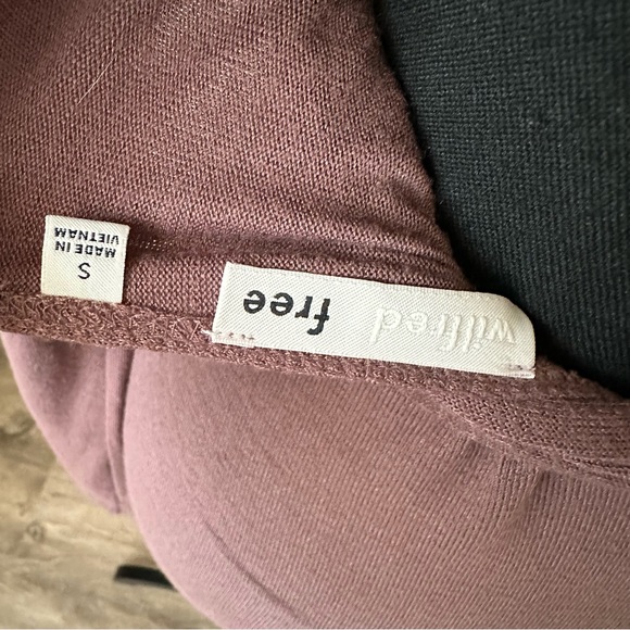 Sz S Aritzia WILFRED FREE Sekula Open Back Tie Wrap Top in Mauve - Picture 5 of 6